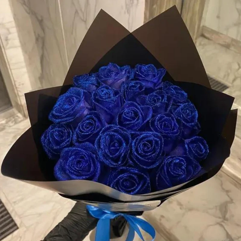 Rose Éternelle Scintillante sous Cloche – Cadeau Lumineux