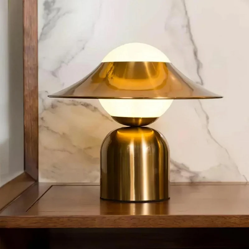 Lampe Industrielle Chic Vintage | Éclairage Puissant et Robuste