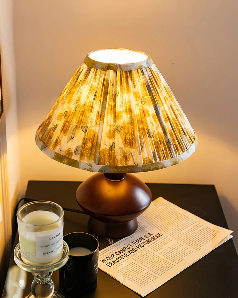 Lampe de Table en Bois Design | Abat-Jour Fleuri Original