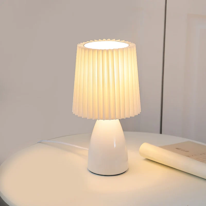 Lampe de Bureau Design en Porcelaine Élégante