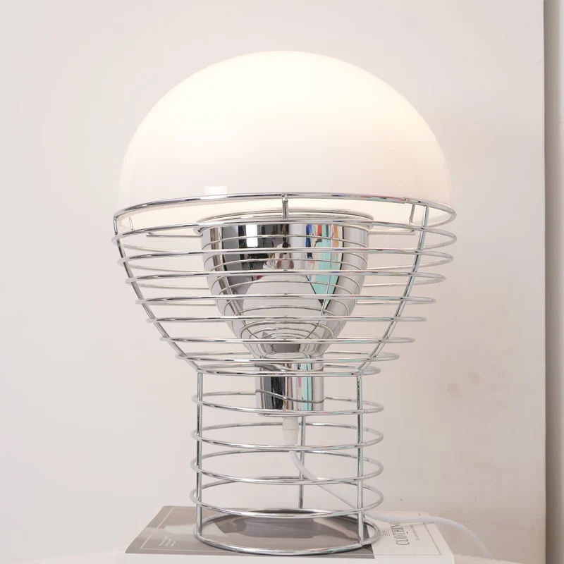 Lampe de Bureau Élégante en Acier | Design Moderne et Fonctionnel