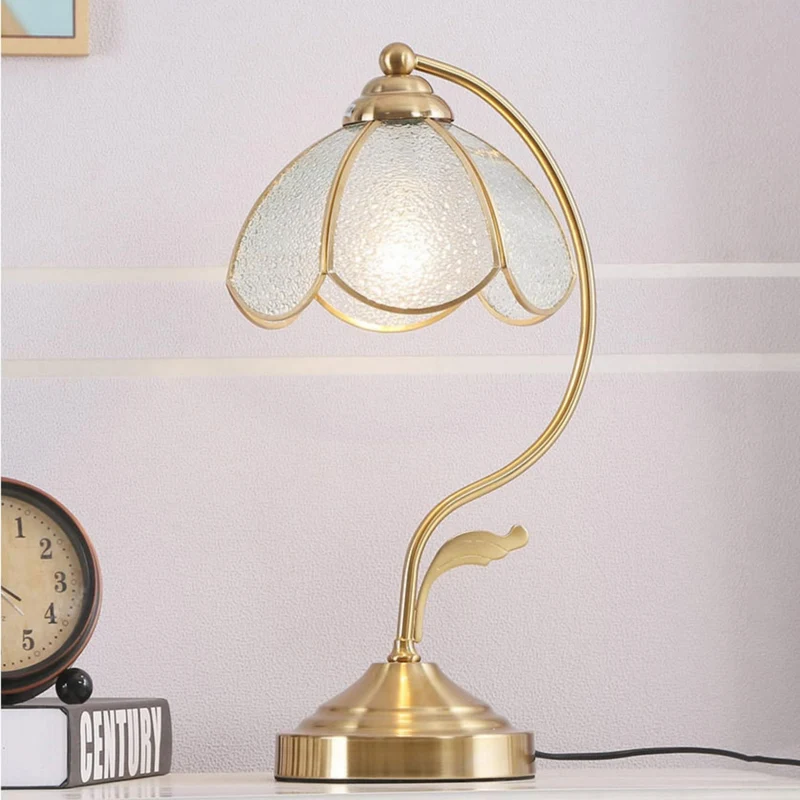 Lampe de Table en Verre Délicat | Chic et Raffinée