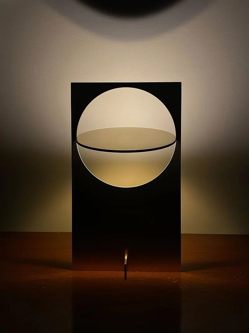 Lampe de Bureau Élégante et Économe