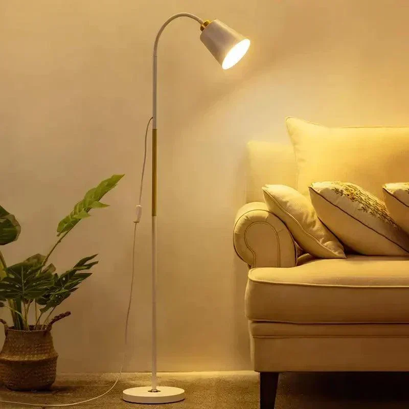 Lampe sur Pied Élégante et Économe en Énergie