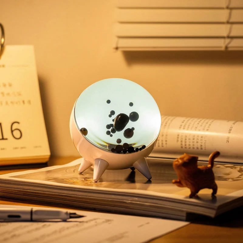 Enceinte Bluetooth Écran Liquide Futuriste