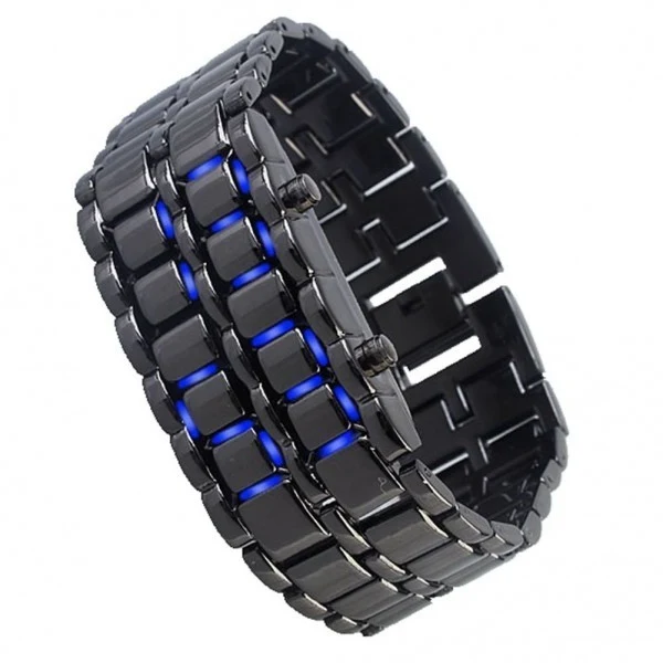 Montre numérique LED samouraï modèle de bracelet de fer métallique
