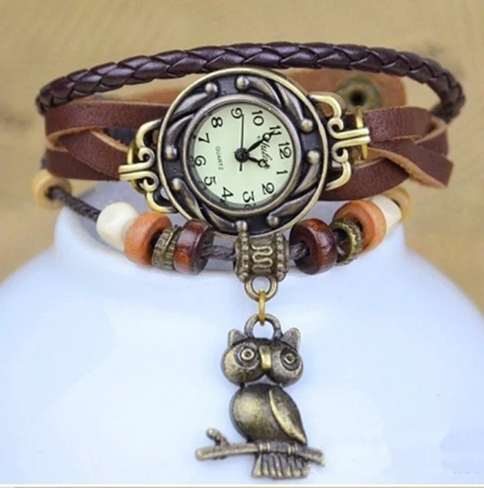 Montre analogique- bracelet en cuir - hibou