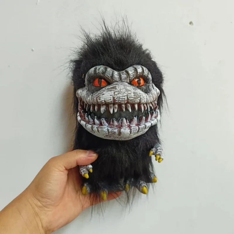 Halloween Plush Monster Toy with a Latex Face and Claws, 30 Cm, for Children