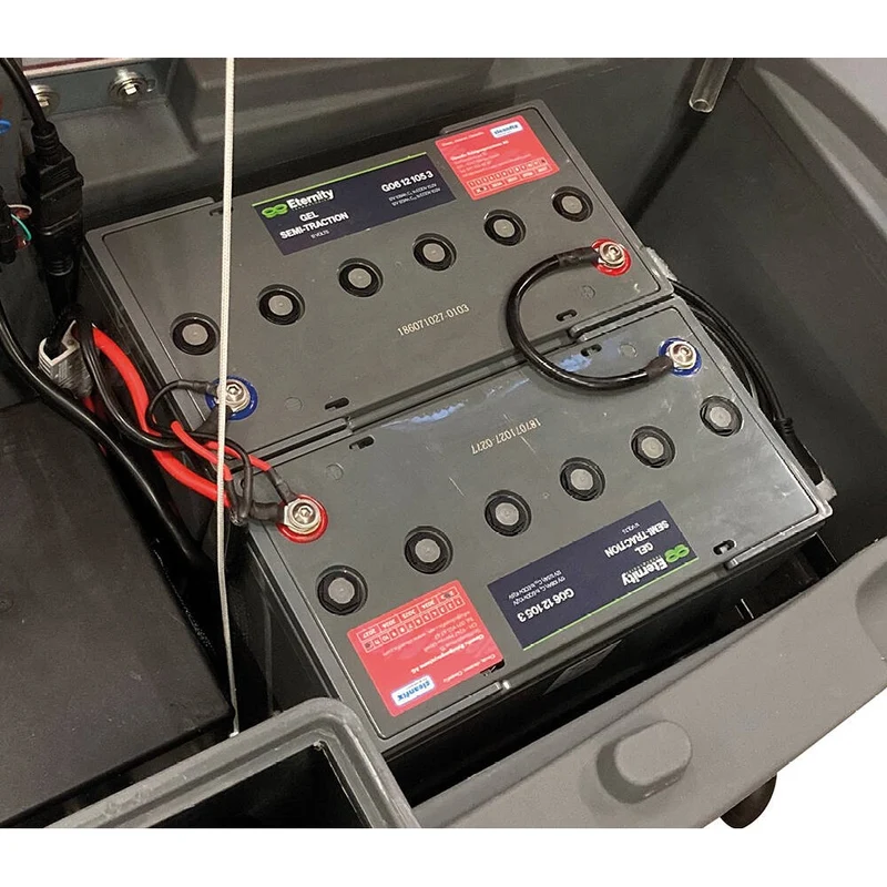 2 Gel-Batterien à 12 V / 105 Ah (inkl. Verbindungskabel)